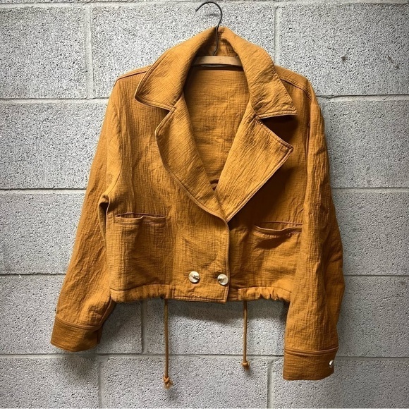 Astr The Label En Route Jacket in Caramel - Picture 4 of 11